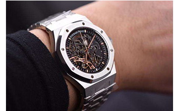 怎樣辨別愛彼手表的真假？